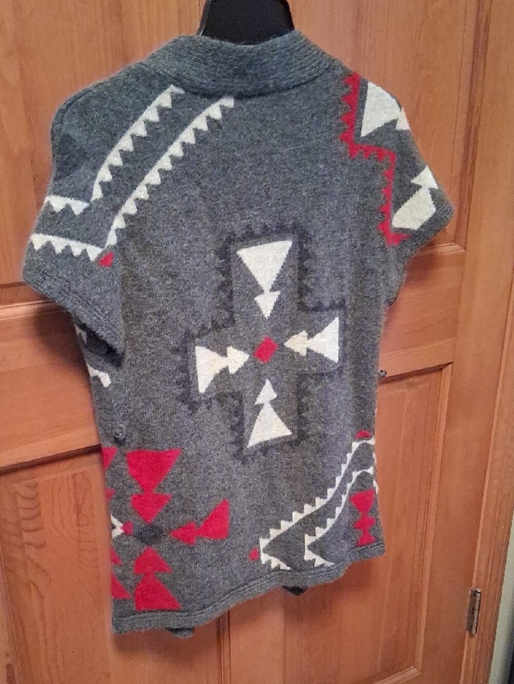 Pendleton Gray Aztec Shawl Cardigan with Red and Cream Accents Wool & Alpaca - Picture 8 of 11